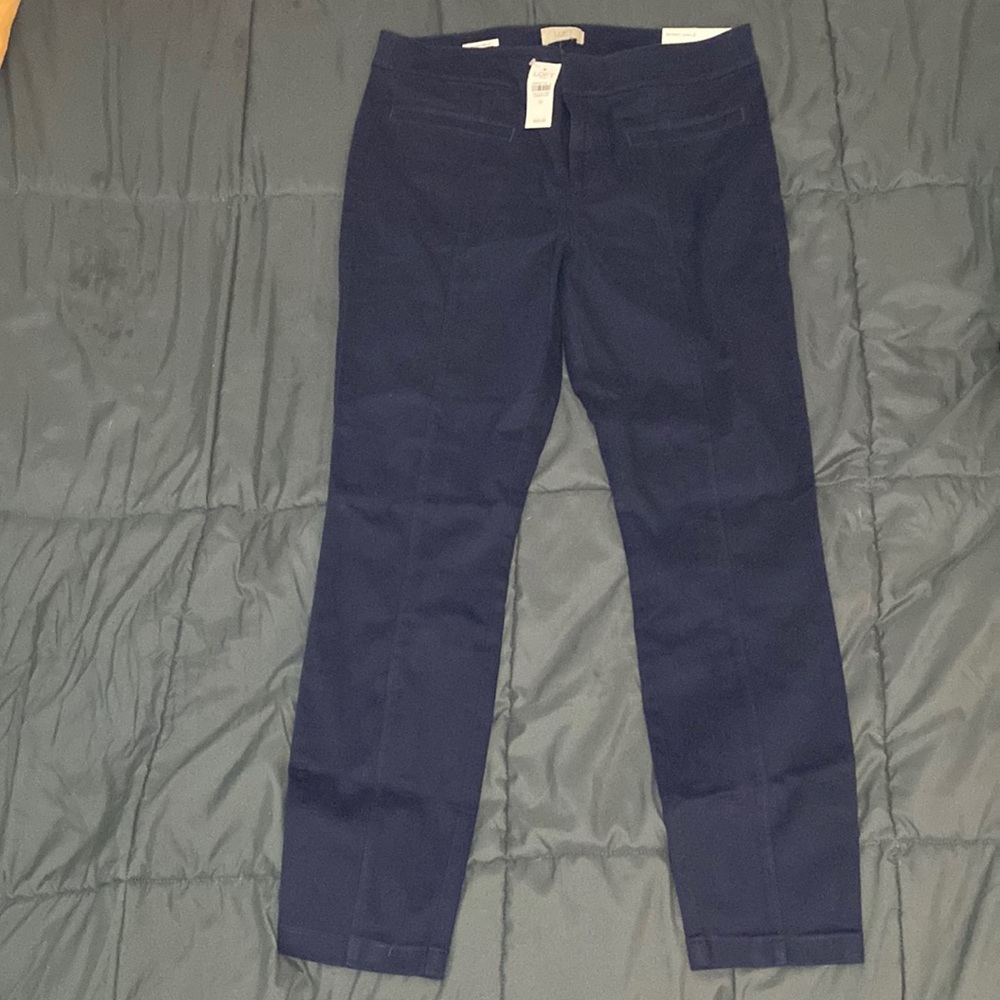 Loft navy skinny ankle pants size 10 NWT